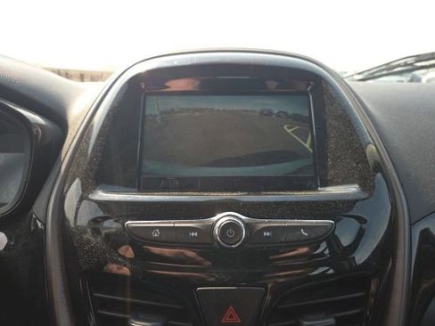 Used 2021 Chevrolet Spark LT image 25