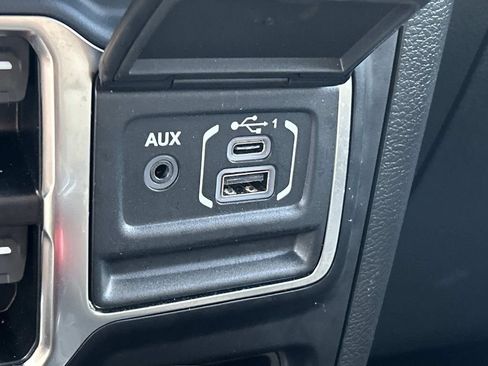 Used 2023 Jeep Wrangler Unlimited Rubicon 4xe w/ Cold Weather Group AWD/4WD image 35