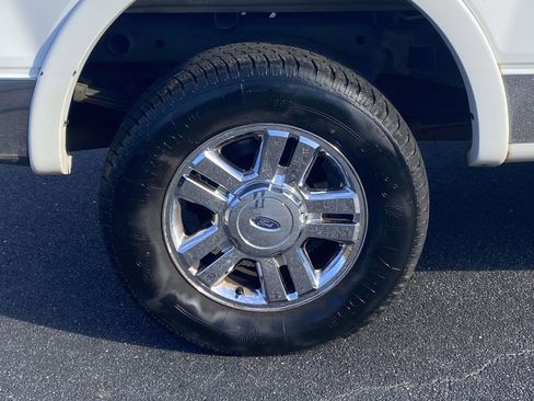 Used 2004 Ford F150 Lariat image 7