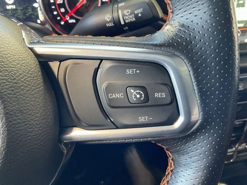 Used 2022 Jeep Gladiator Mojave w/ Cold Weather Group image 14