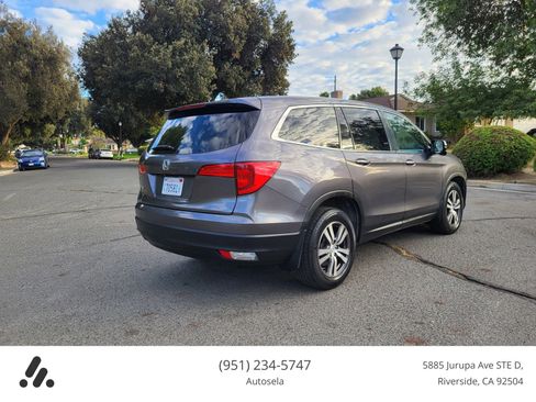 Used 2017 Honda Pilot EX image 9