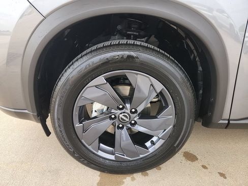Used 2026 Nissan Rogue SV FWD image 30