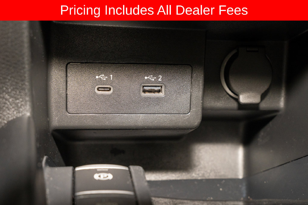 Used 2022 Nissan Kicks SR w/ Premium Package FWD image 15
