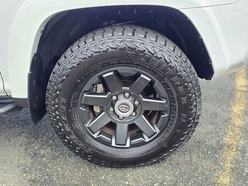 Used 2022 Toyota 4Runner Trail Special Edition image 9