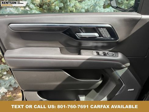 Used 2025 Chevrolet Suburban RST w/ Comfort Package AWD/4WD image 18