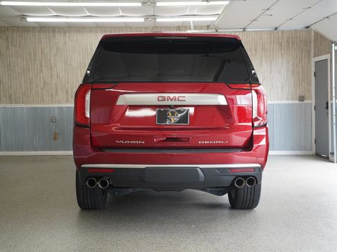 Used 2023 GMC Yukon XL Denali AWD/4WD image 8