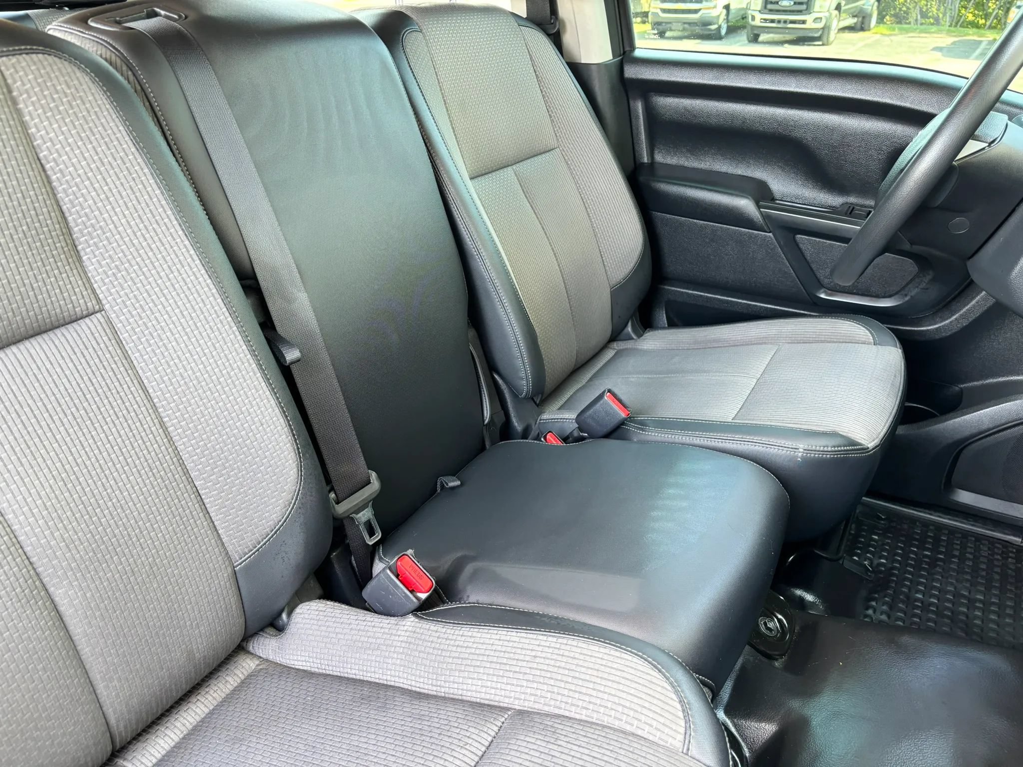 Used 2019 Nissan Titan S w/ S Utility Package RWD image 36