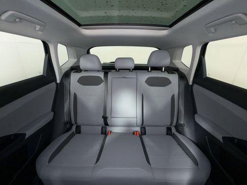 Used 2024 Volkswagen Taos SE w/ Panoramic Sunroof Package AWD/4WD image 24