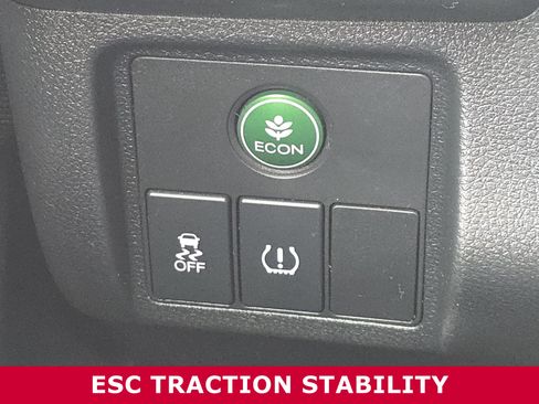 Used 2019 Honda HR-V LX image 2