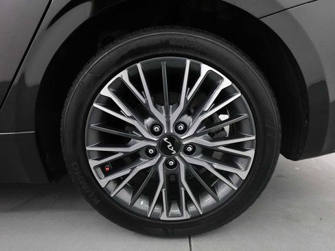 Used 2023 Kia Forte GT-Line w/ GT-Line Premium Package image 9