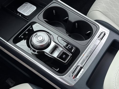 New 2026 Kia Carnival SX image 11