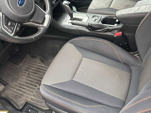 Used 2019 Subaru Crosstrek 2.0i Premium w/ Moonroof Package image 3