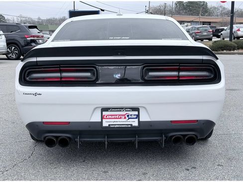 Used 2016 Dodge Challenger R/T Plus image 8