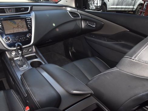 Used 2022 Nissan Murano SL w/ SL Moonroof Package image 17