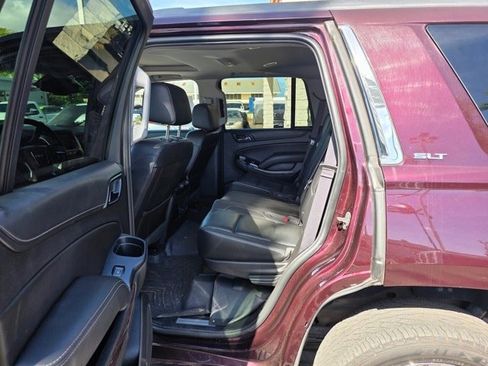 Used 2017 GMC Yukon SLT w/ Premium Edition image 10