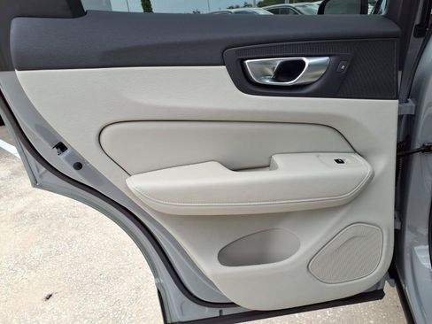 Certified 2024 Volvo XC60 B5 Plus w/ Protection Package Premier AWD/4WD image 19