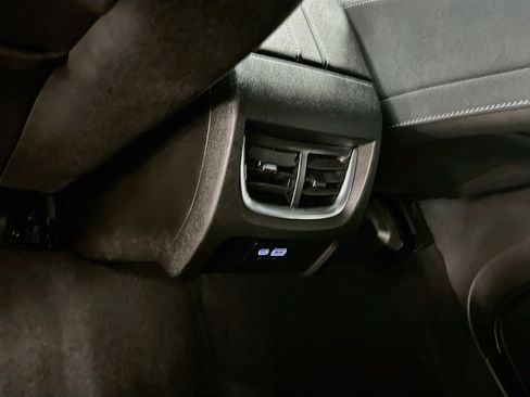 Used 2025 Chevrolet Blazer LT AWD/4WD image 28