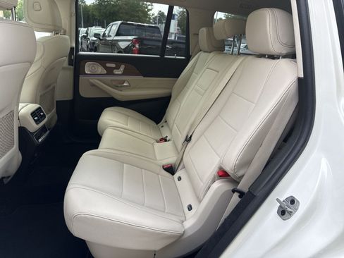Used 2022 Mercedes-Benz GLS 450 4MATIC image 31