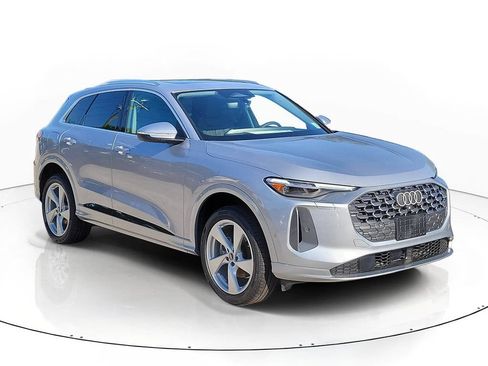 New 2026 Audi Q5 Premium Plus AWD/4WD image 1