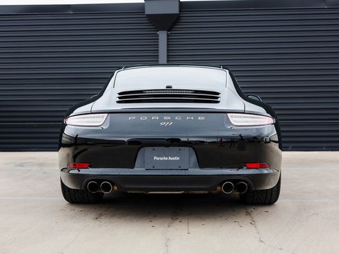 Certified 2016 Porsche 911 Carrera Black Edition image 6