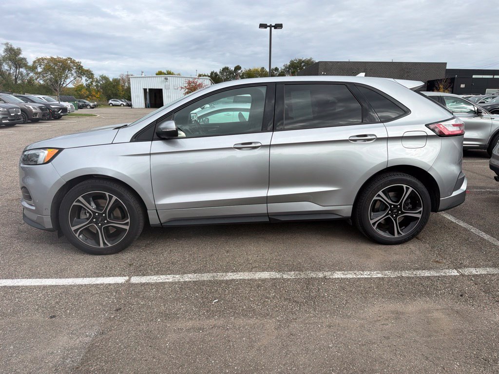 Used 2020 Ford Edge ST w/ Equipment Group 401A AWD/4WD image 8