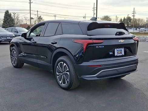New 2026 Chevrolet Blazer EV LT image 9