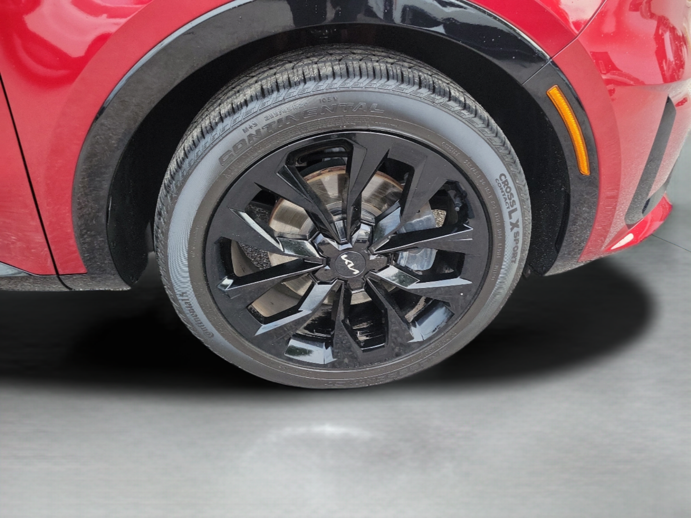 Certified 2023 Kia Sorento SX FWD image 6