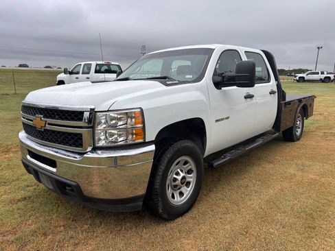 Used 2013 Chevrolet Silverado 3500 W/T RWD image 1