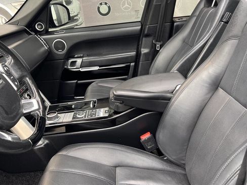 Used 2017 Land Rover Range Rover HSE image 12