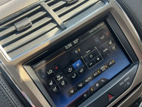 Used 2011 Lincoln MKX AWD w/ Sight & Sound Pkg image 25