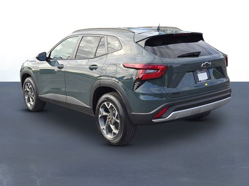 New 2026 Chevrolet Trax LT w/ LT Convenience Package image 7