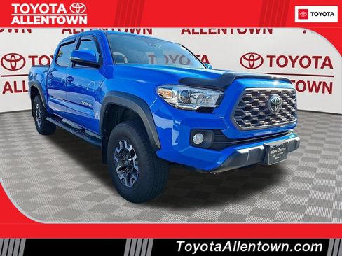 Used 2020 Toyota Tacoma TRD Off-Road AWD/4WD image 1