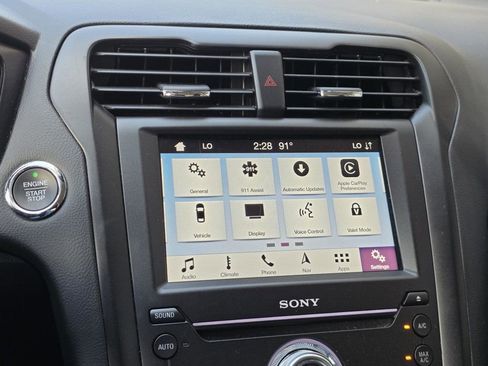Used 2019 Ford Fusion Titanium FWD image 18