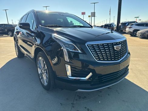 Used 2024 Cadillac XT5 Premium Luxury image 3