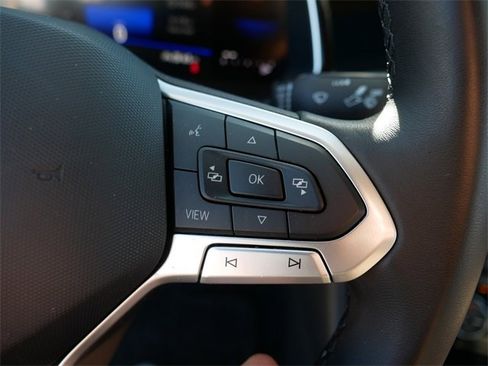 Certified 2024 Volkswagen Jetta SE image 25