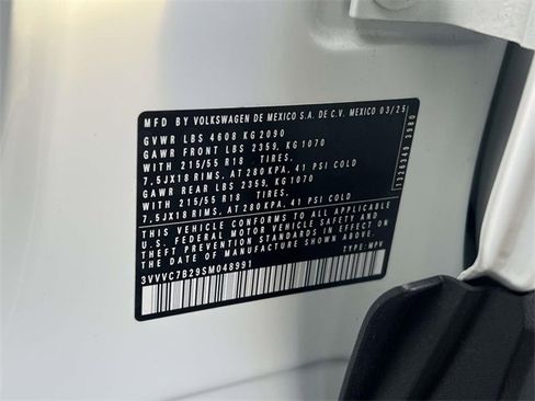 Used 2025 Volkswagen Taos SE image 20