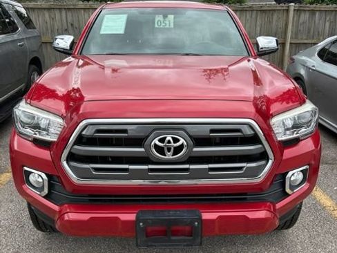 Used 2017 Toyota Tacoma Limited w/ Tow Package AWD/4WD image 2