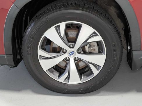 Used 2019 Subaru Ascent Premium w/ Popular Package #2 AWD/4WD image 3