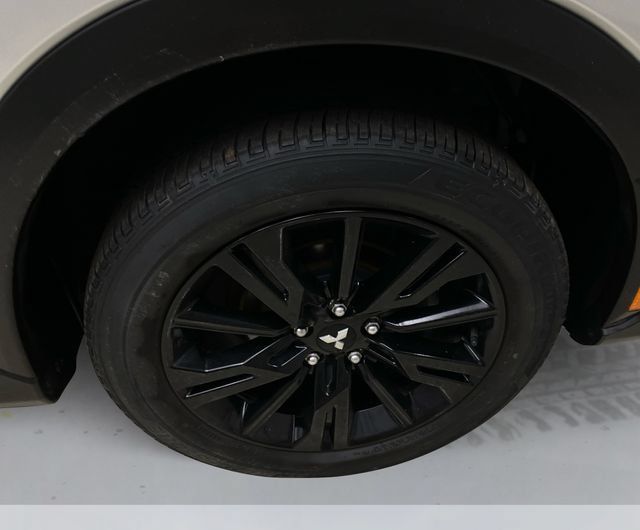 Used 2023 Mitsubishi Eclipse Cross LE AWD/4WD image 16