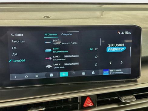 Certified 2025 Kia Sorento S w/ Panoramic Sunroof Package FWD image 15