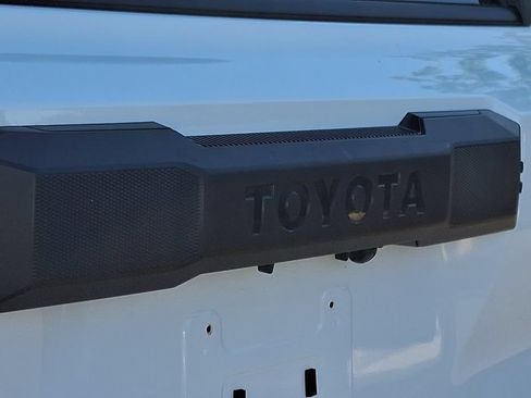 Certified 2025 Toyota 4Runner SR5 AWD/4WD image 32