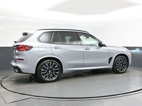 New 2026 BMW X5 xDrive50e w/ M Sport Package image 8
