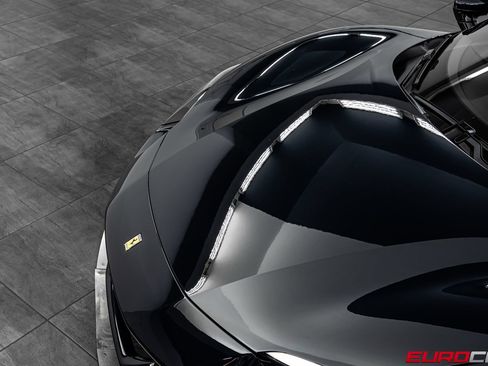Used 2023 Ferrari 296 GTB RWD image 9