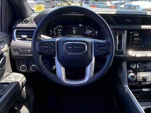 Used 2023 GMC Yukon Denali w/ Max Trailering Package AWD/4WD image 5