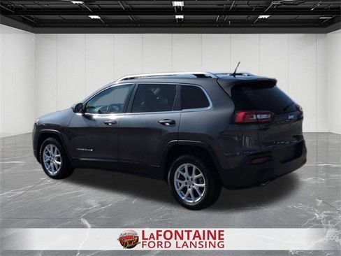 Used 2015 Jeep Cherokee Latitude image 3