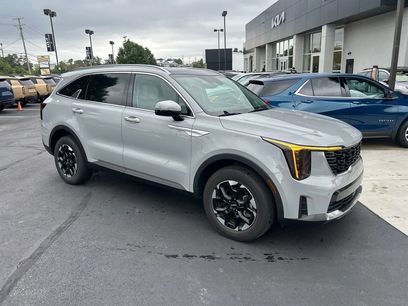 Certified 2024 Kia Sorento S w/ Panoramic Sunroof Package