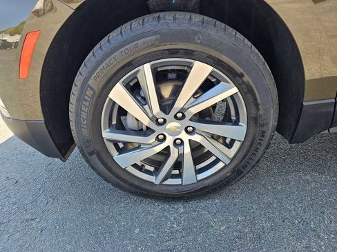 Used 2024 Chevrolet Equinox Premier image 12