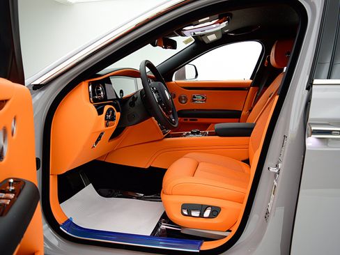 Used 2025 Rolls-Royce Ghost AWD/4WD image 39