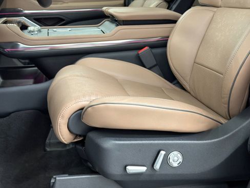 Used 2025 Lincoln Navigator L Black Label image 20