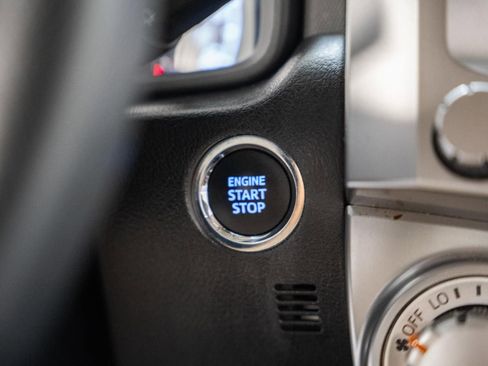 Used 2021 Toyota 4Runner SR5 AWD/4WD image 29